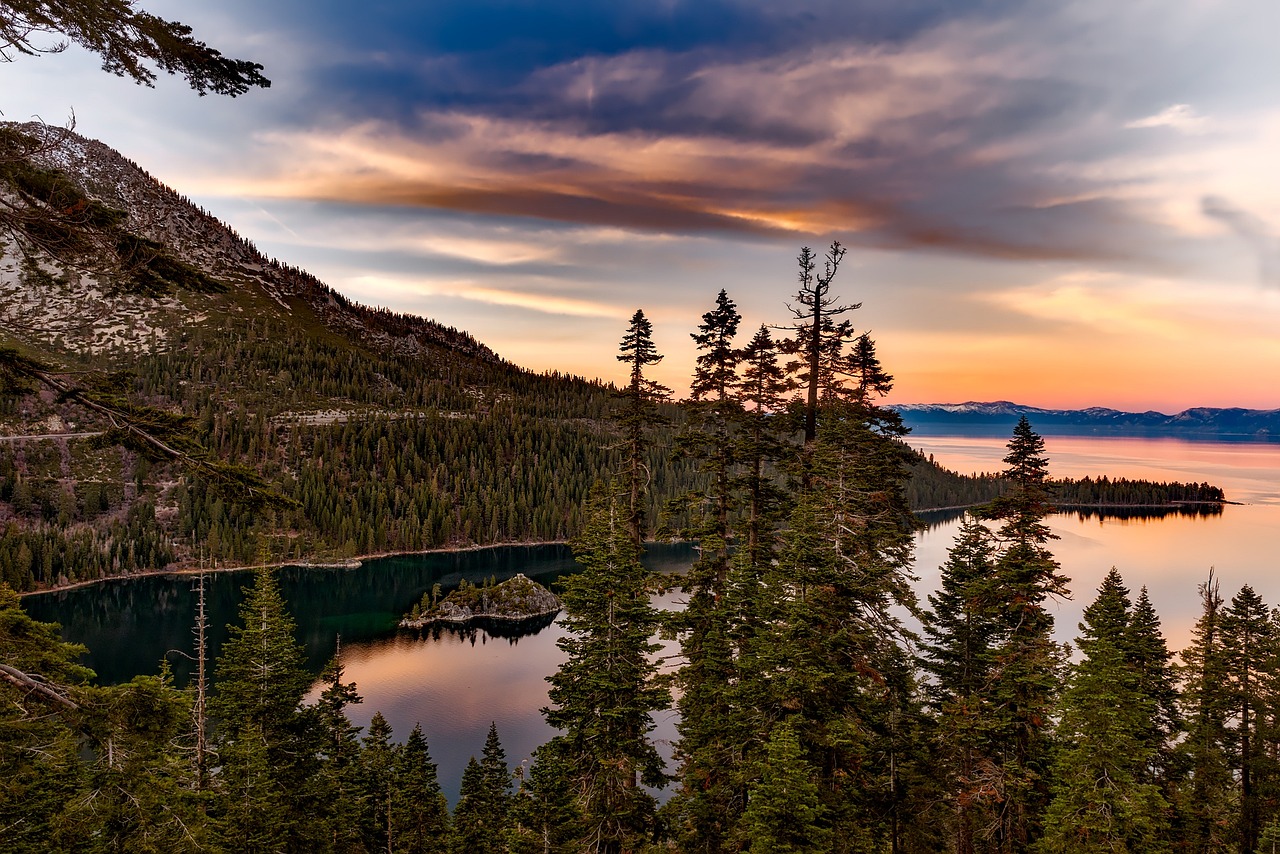 lake, trees, mountains-1590923.jpg